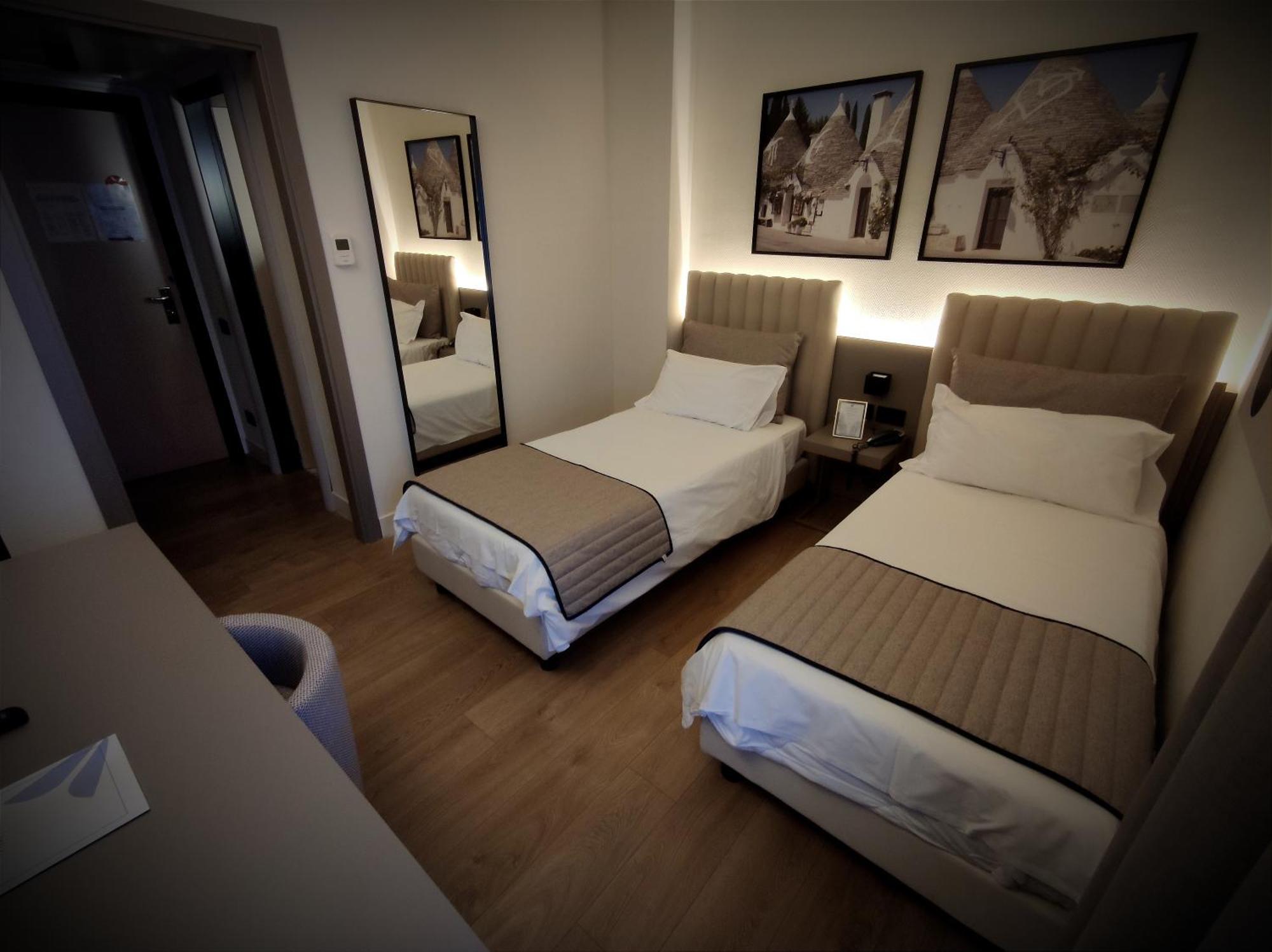 Vittoria Parc Hotel Bari Esterno foto